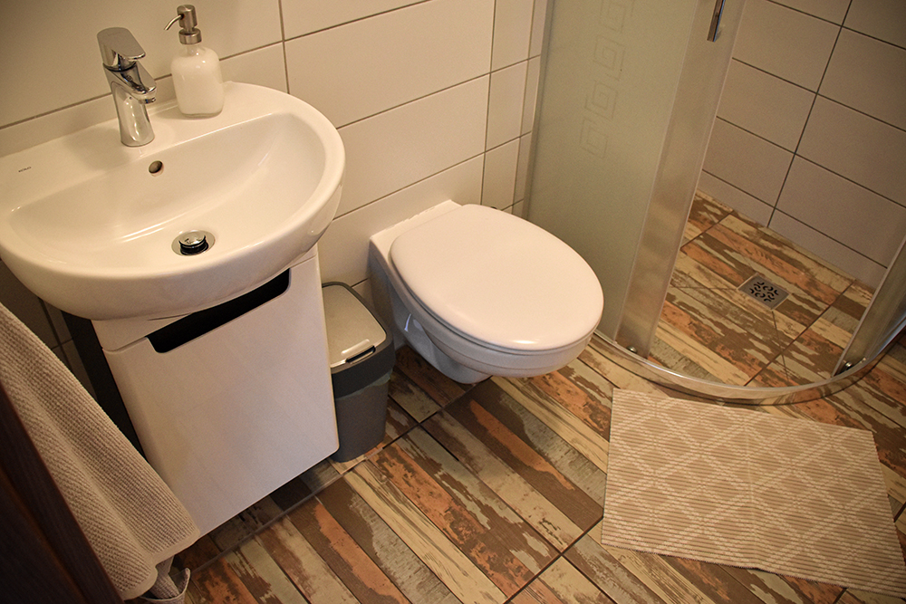 hostel_sadowianka_łazienki (2)